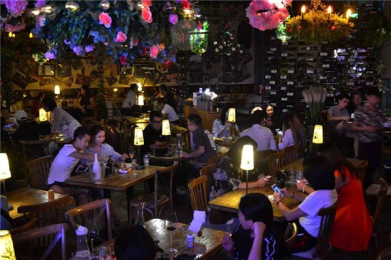 罗美鹅螺蛳音乐餐吧